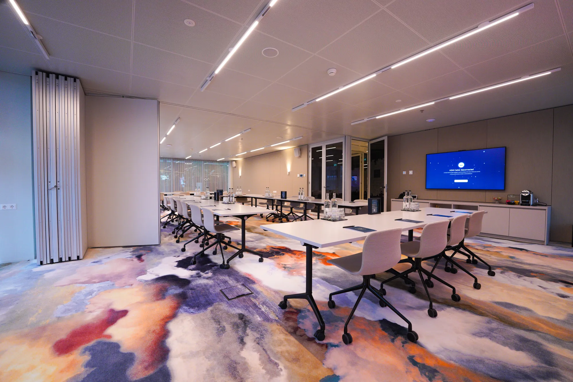 HOFF meeting room in training setup
